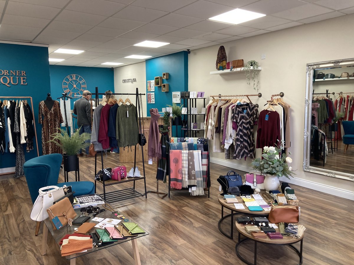 Retail/Shop in Dronfield - photo 2