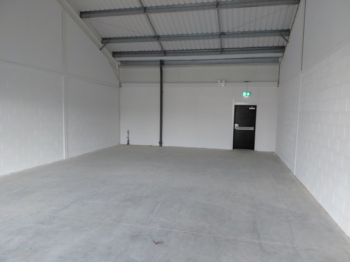 Retail/Shop in Grimsby - photo 3
