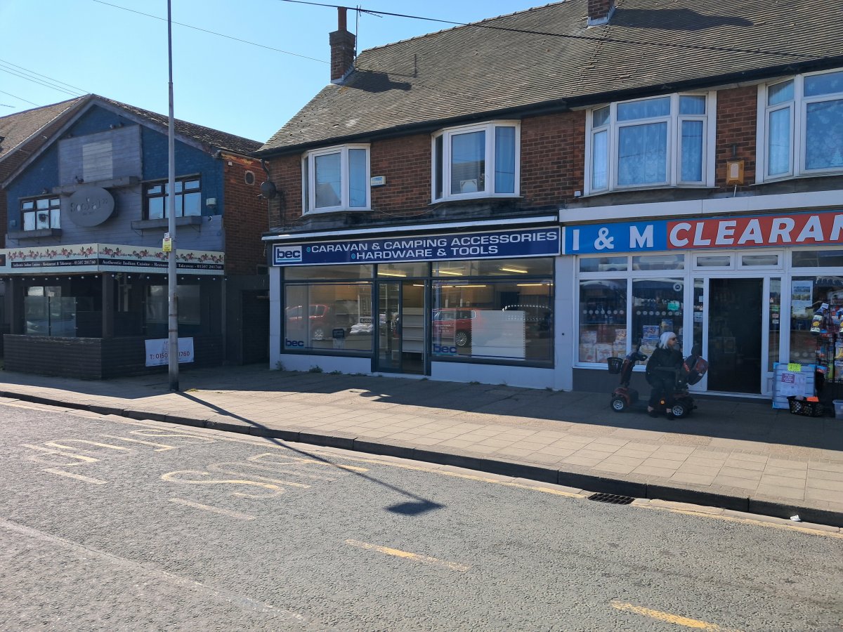 Retail/Shop in Mablethorpe - photo 2