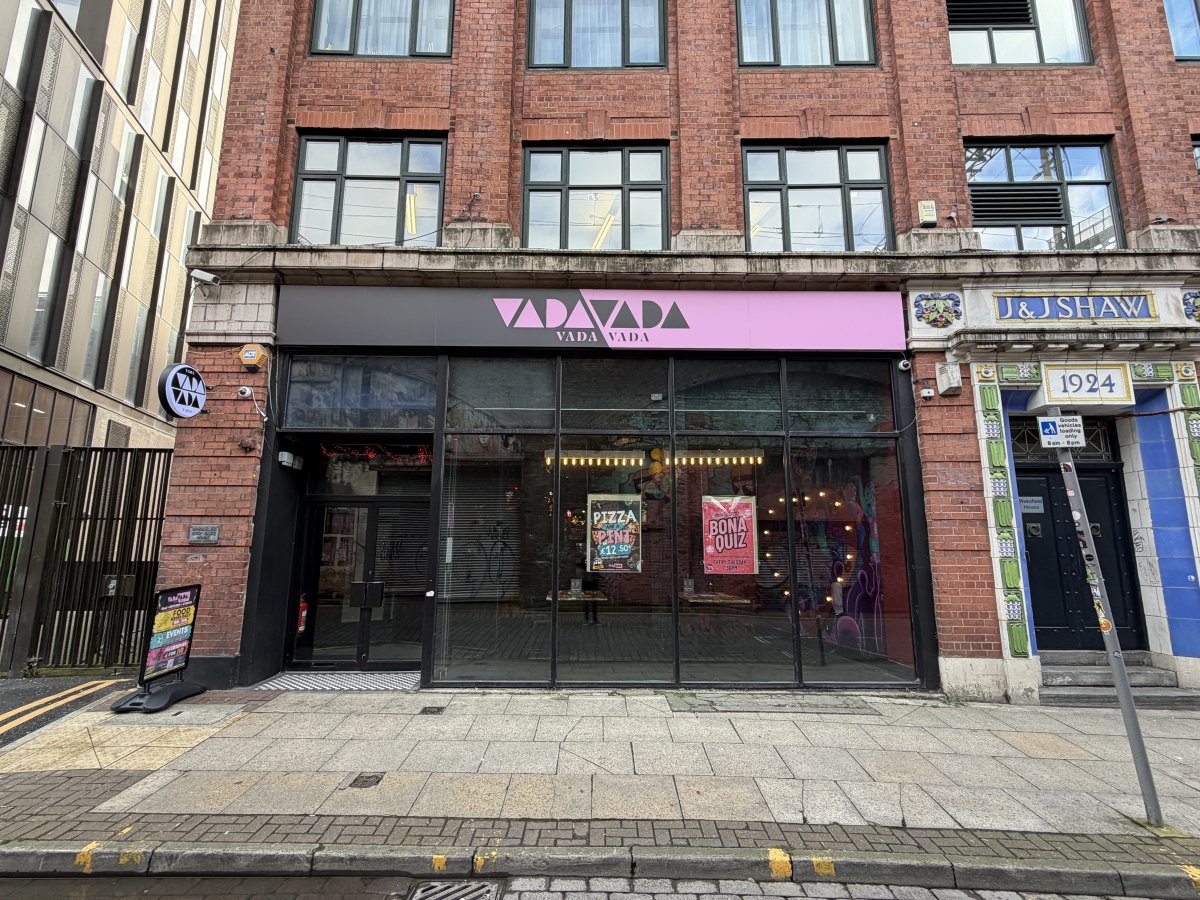Retail/Shop To Let, Manchester, Lancashire