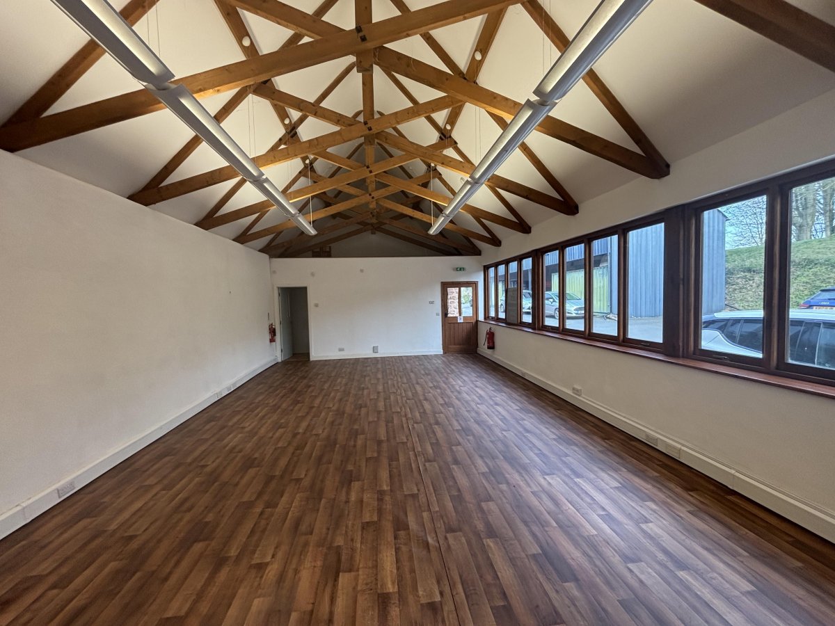 Retail/Shop in Wiveliscombe - photo 4