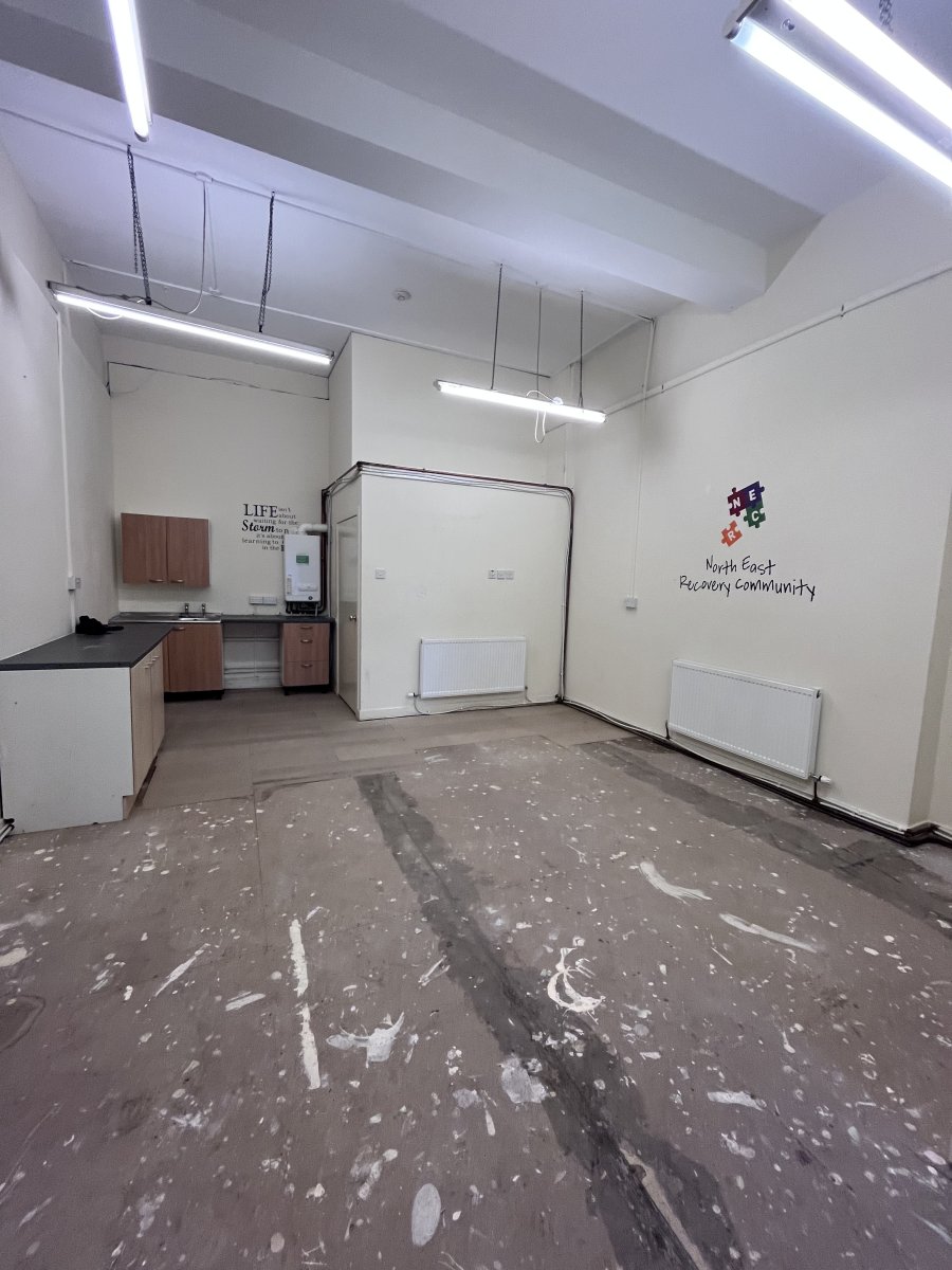 Retail/Shop in Glasgow - photo 2