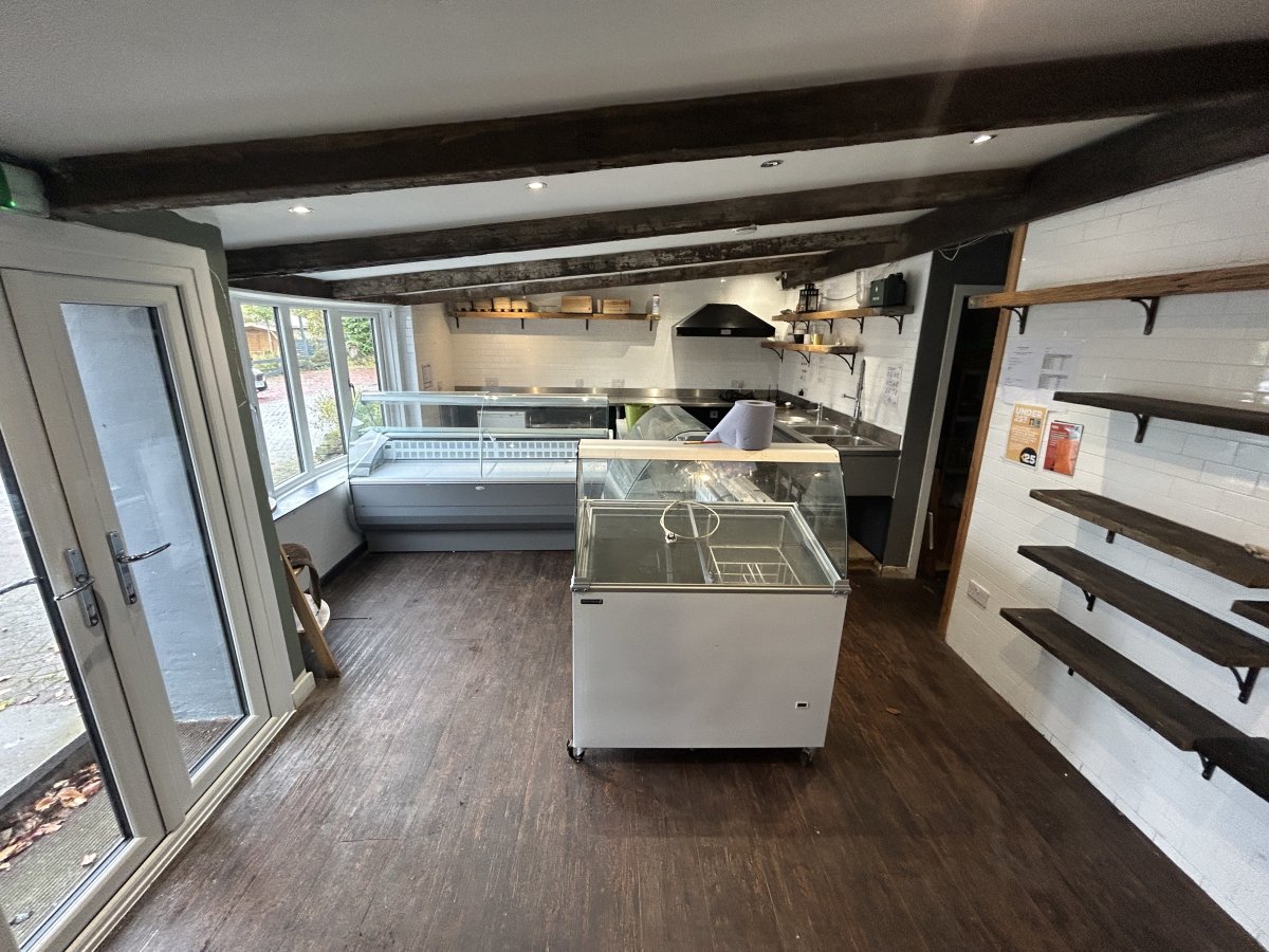 Retail/Shop in Killearn - photo 3