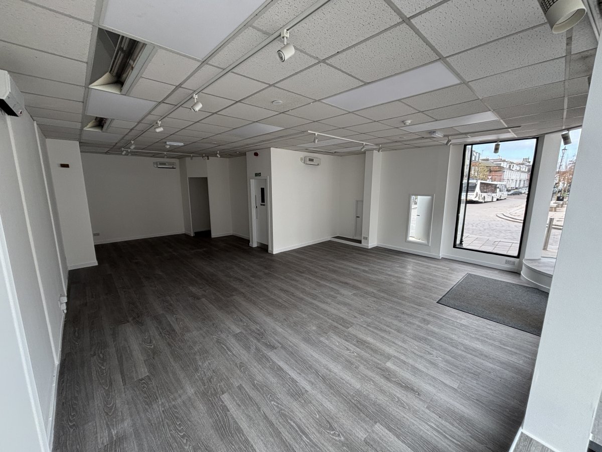 Retail/Shop in Dumfries - photo 3