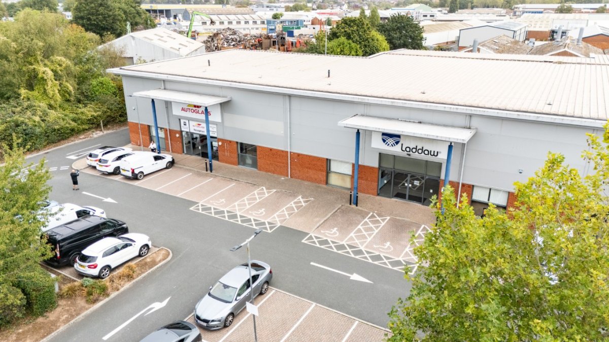 Retail/Shop To Let, Exeter, Devon
