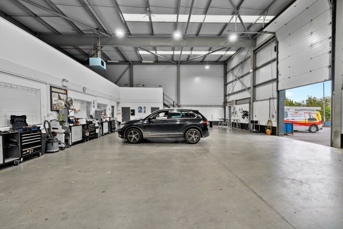 Retail/Shop in Exeter - photo 2