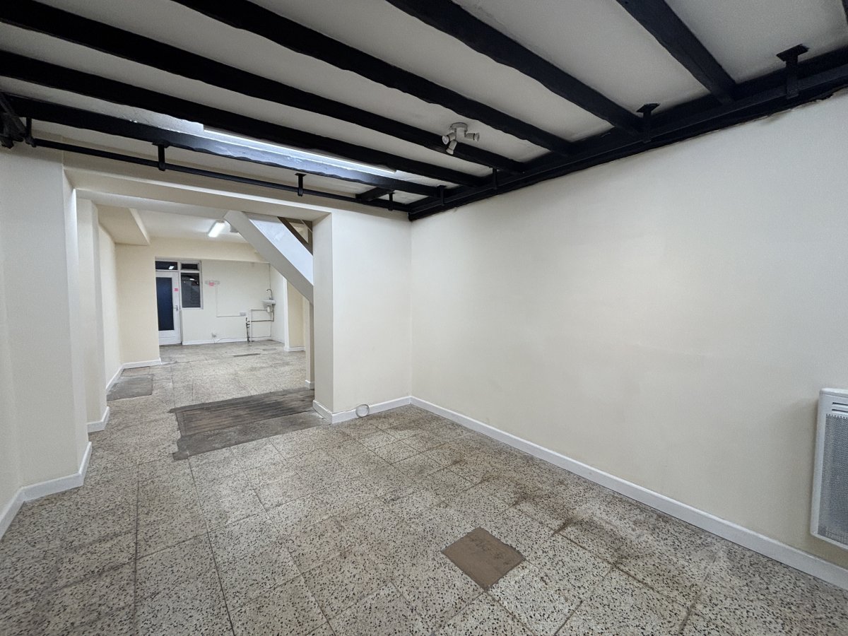 Retail/Shop in Belper - photo 2