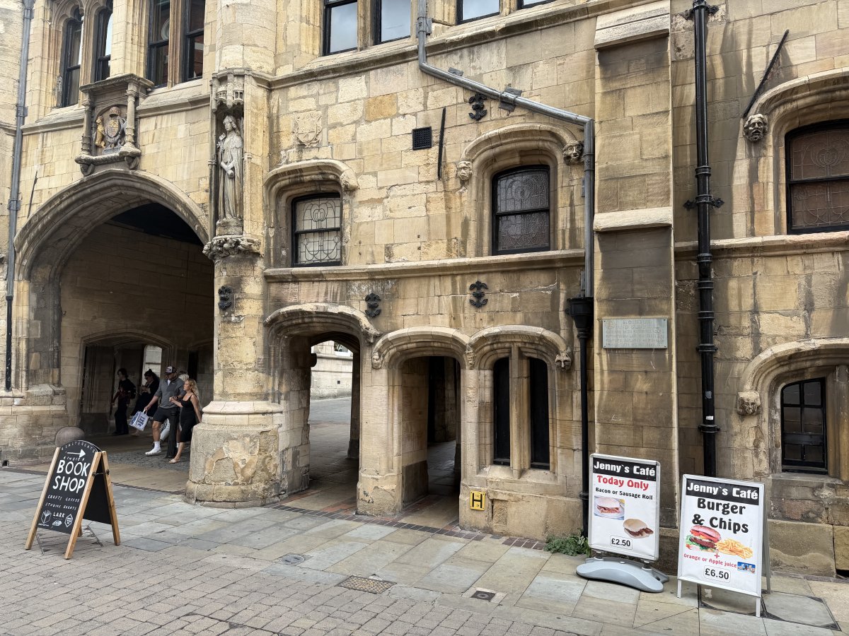 Retail in Lincoln