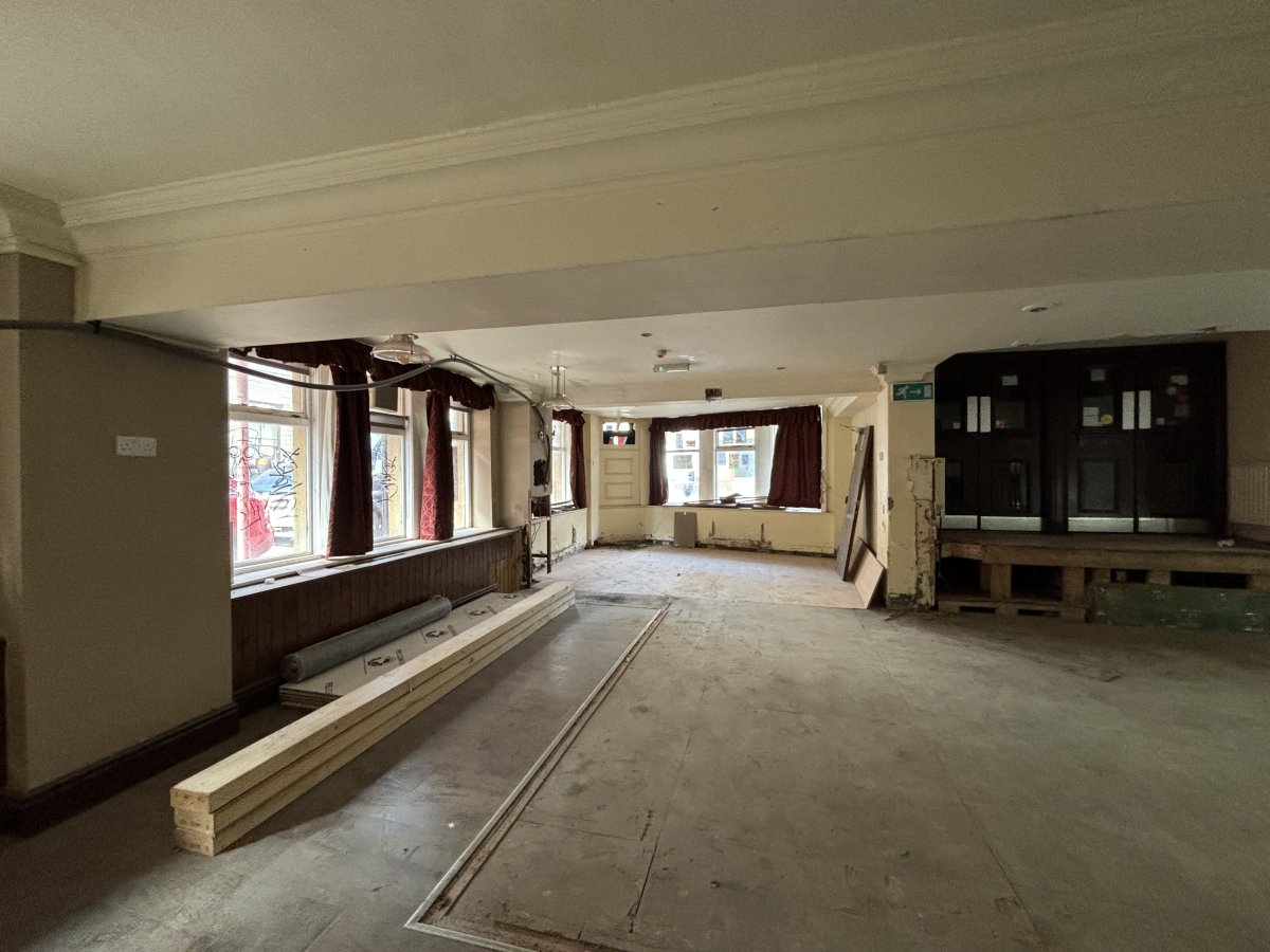 Retail/Shop in Hebden Bridge - photo 2
