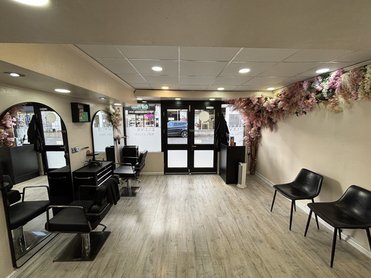 Retail/Shop in Halifax - photo 2