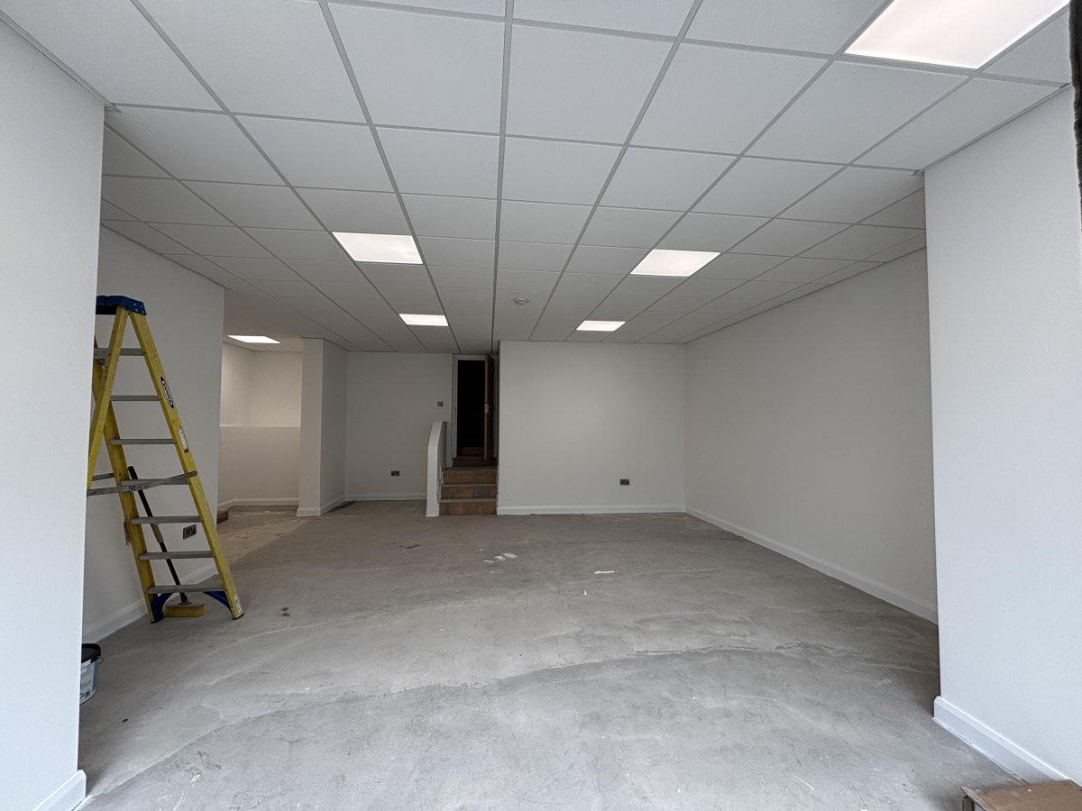 Retail/Shop in Sowerby Bridge - photo 3