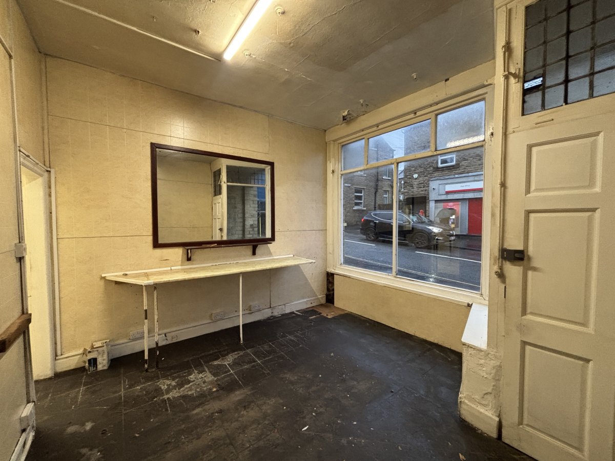 Retail/Shop in Elland - photo 4