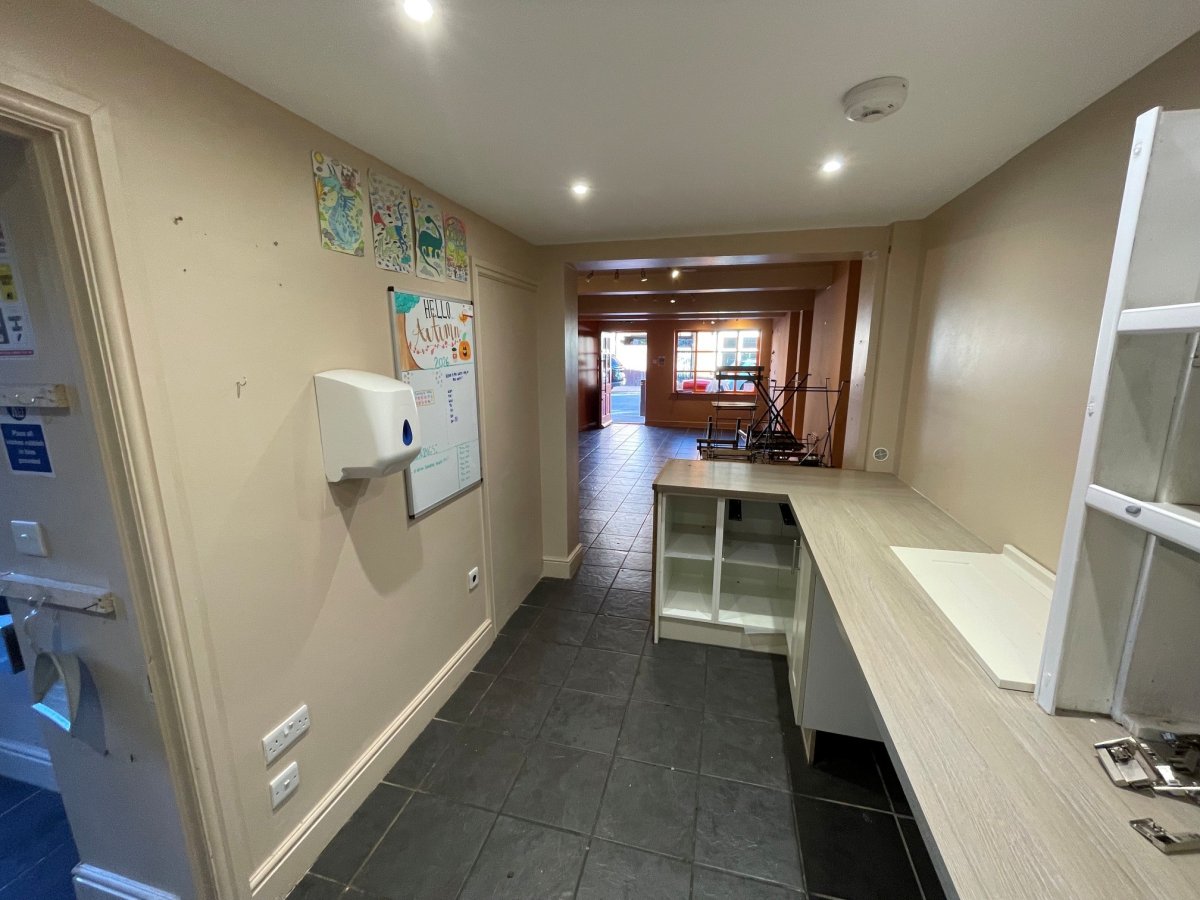 Retail/Shop in Kibworth Beauchamp - photo 4