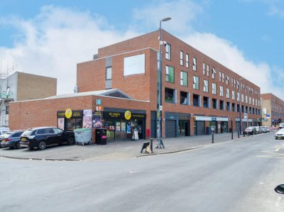 Retail/Shop To Let, Manchester, Lancashire