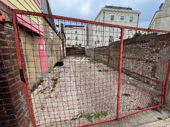 Retail/Shop in Worthing - photo 2