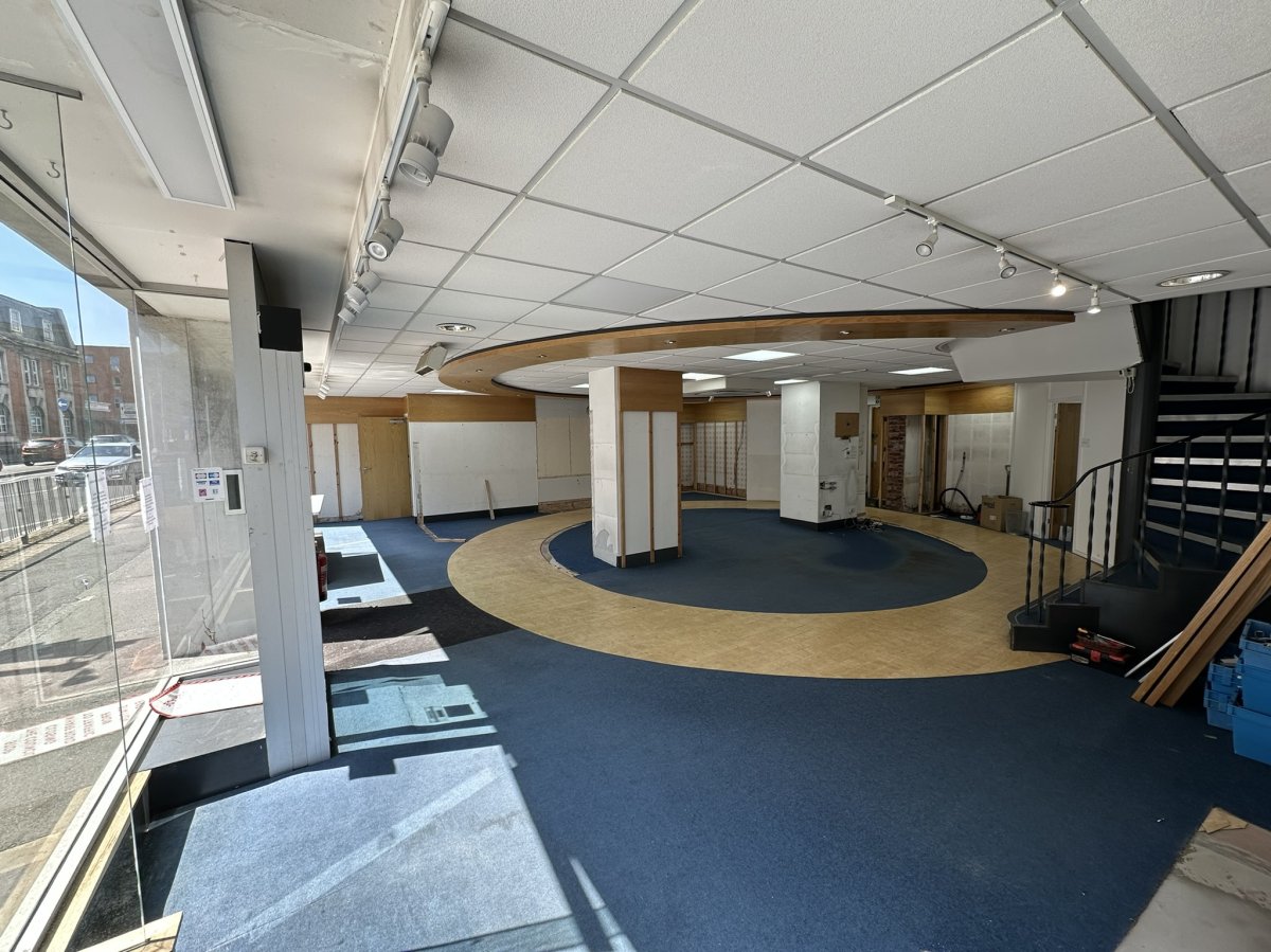 Retail/Shop in Eastbourne - photo 3
