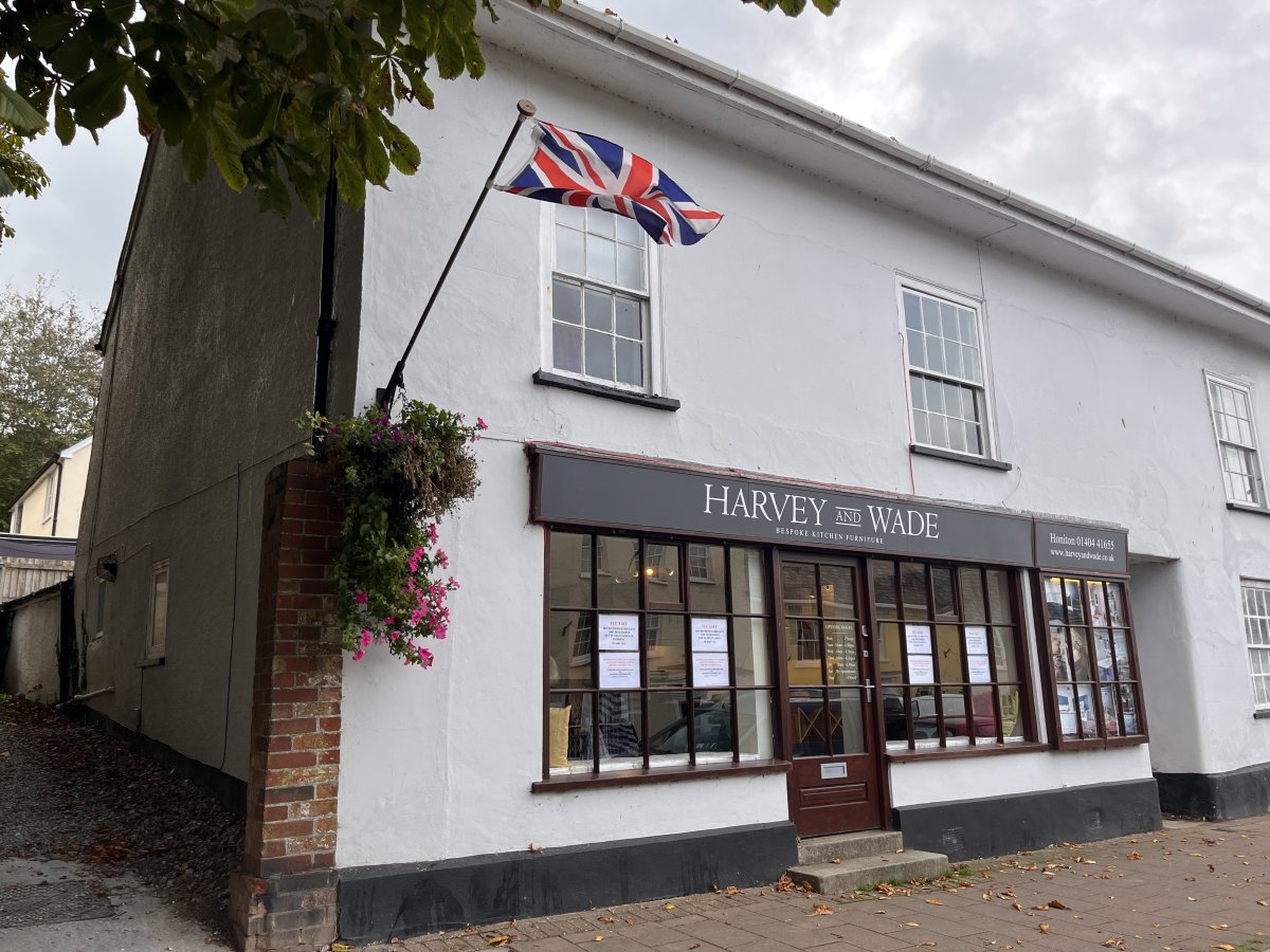 Retail/Shop To Let, Honiton, Devon