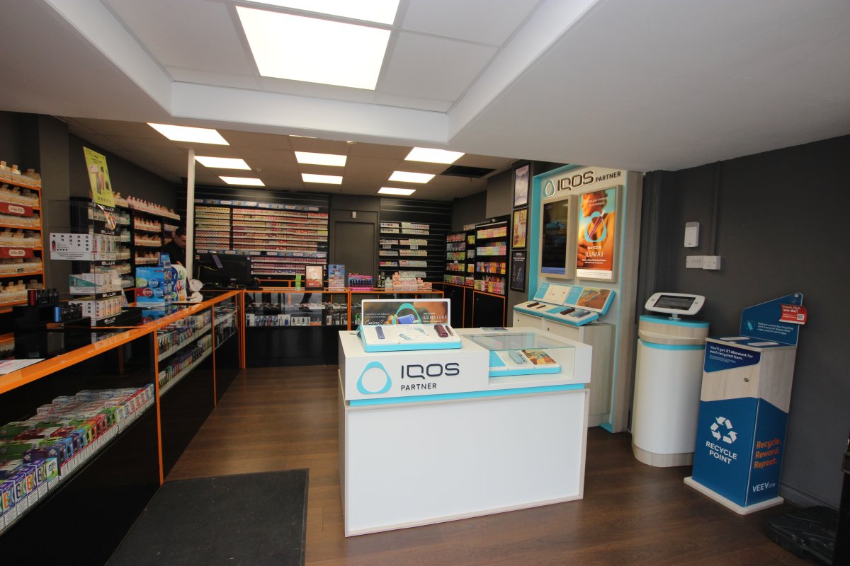 Retail/Shop in Lincoln - photo 2