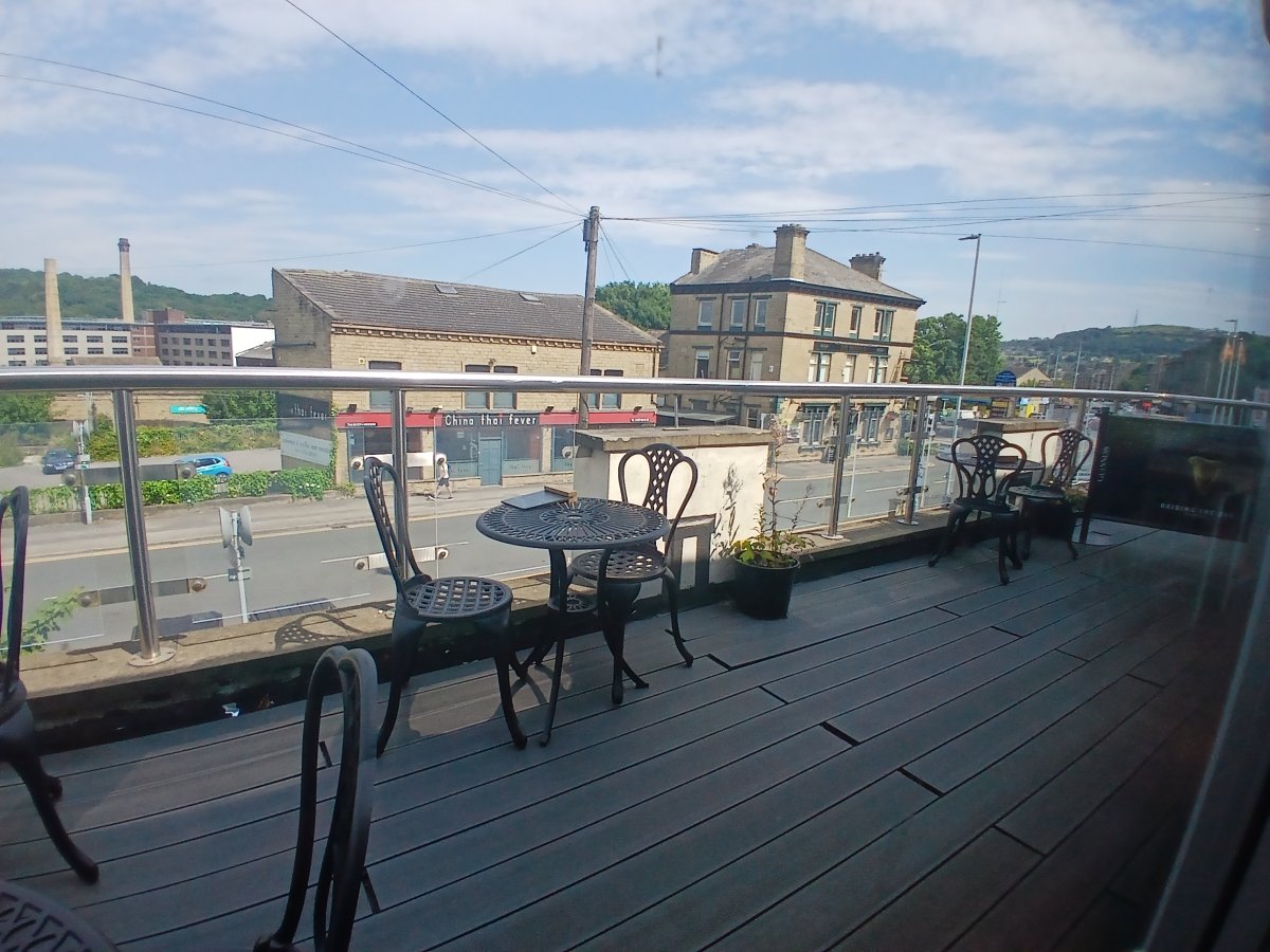 Retail/Shop in Shipley - photo 4