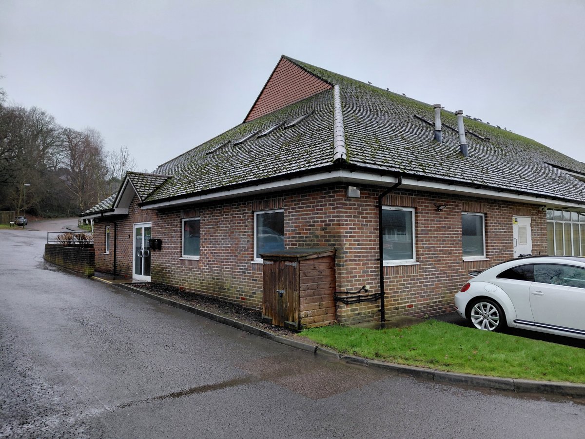 Retail/Shop in Haywards Heath - photo 4