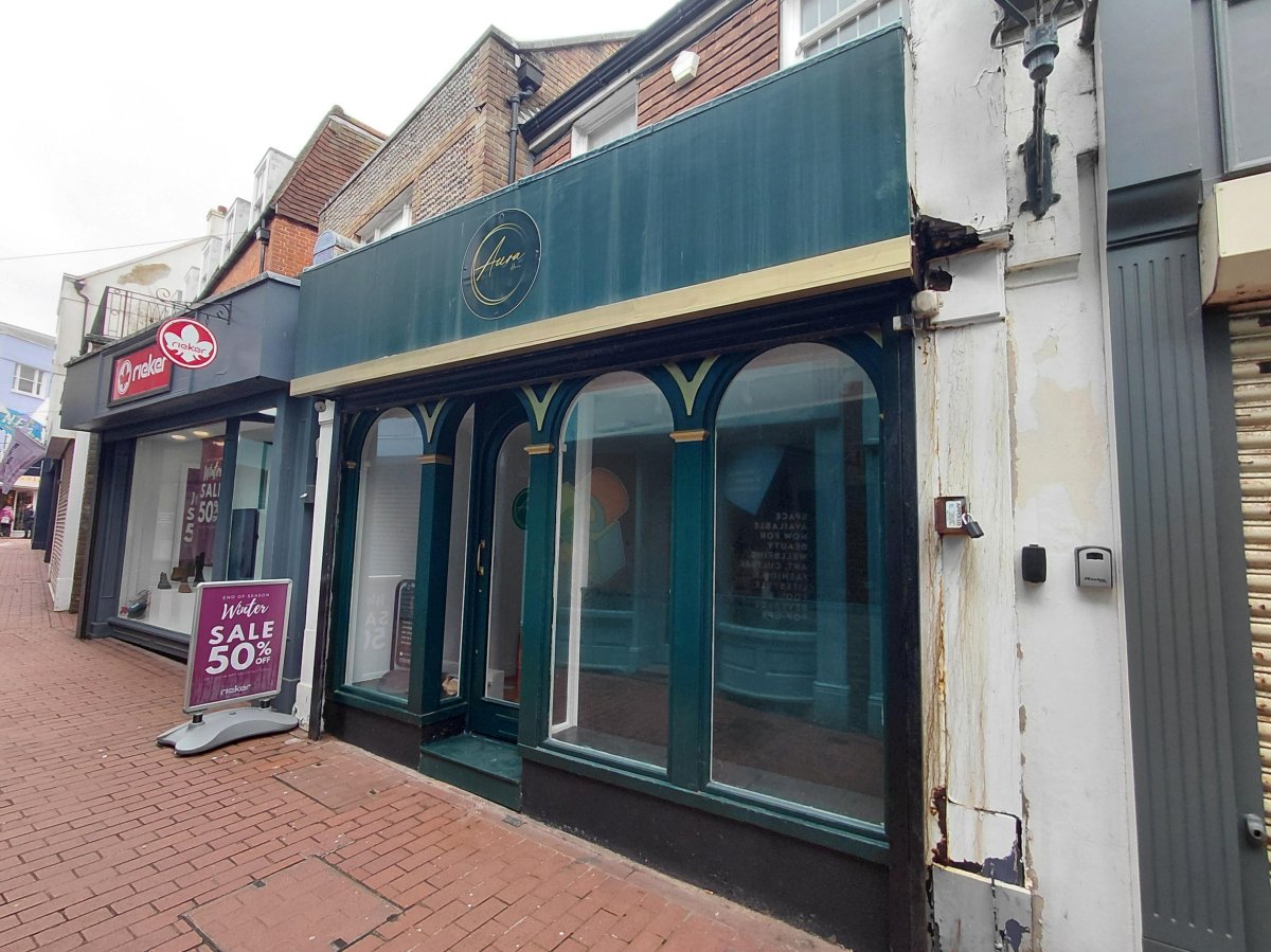 Retail/Shop in Brighton - photo 2