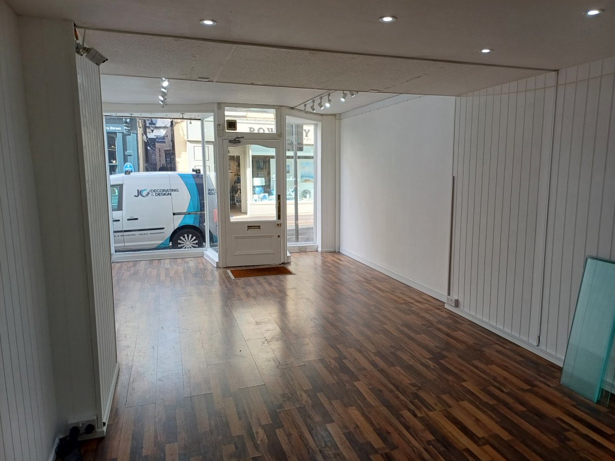 Retail/Shop in Sidmouth - photo 2