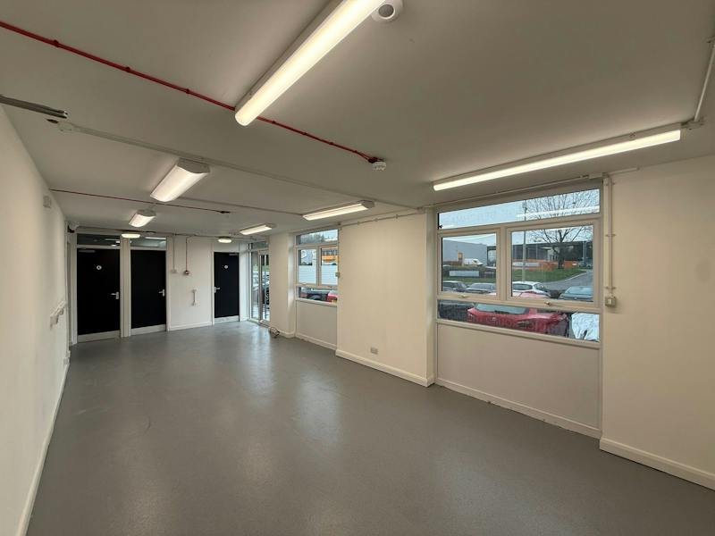 Retail/Shop in Telford - photo 4