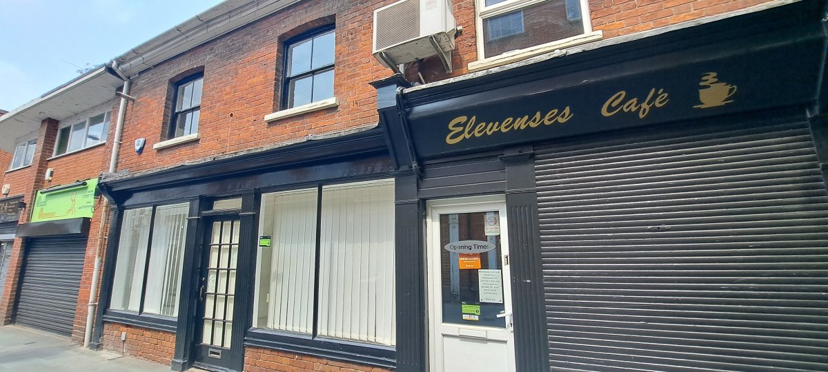Retail/Shop in Bedford - photo 2