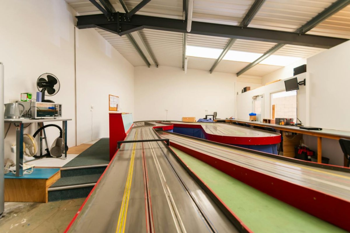 Retail/Shop in Poole - photo 2