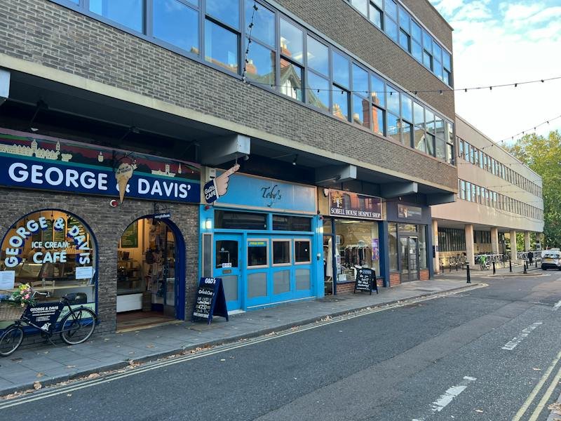 Retail/Shop in Oxford - photo 2