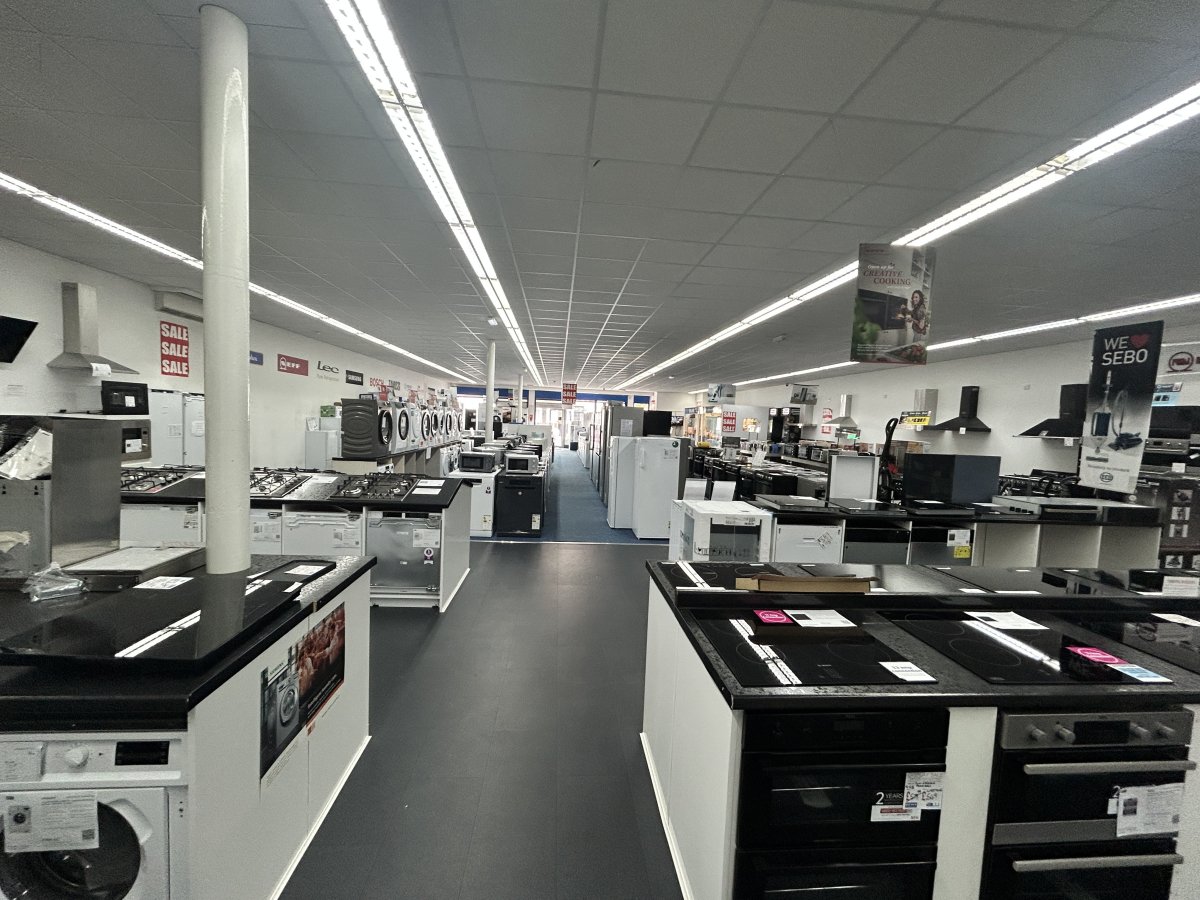 Retail/Shop in Urmston - photo 2