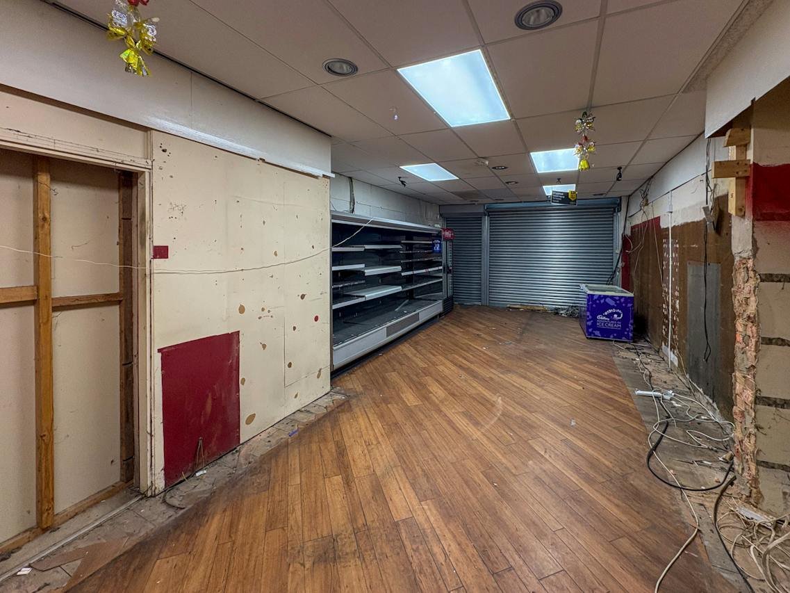 Retail/Shop in Bournemouth - photo 3
