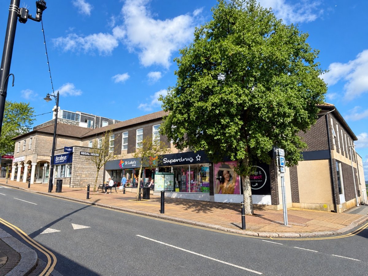 Retail in Saltash