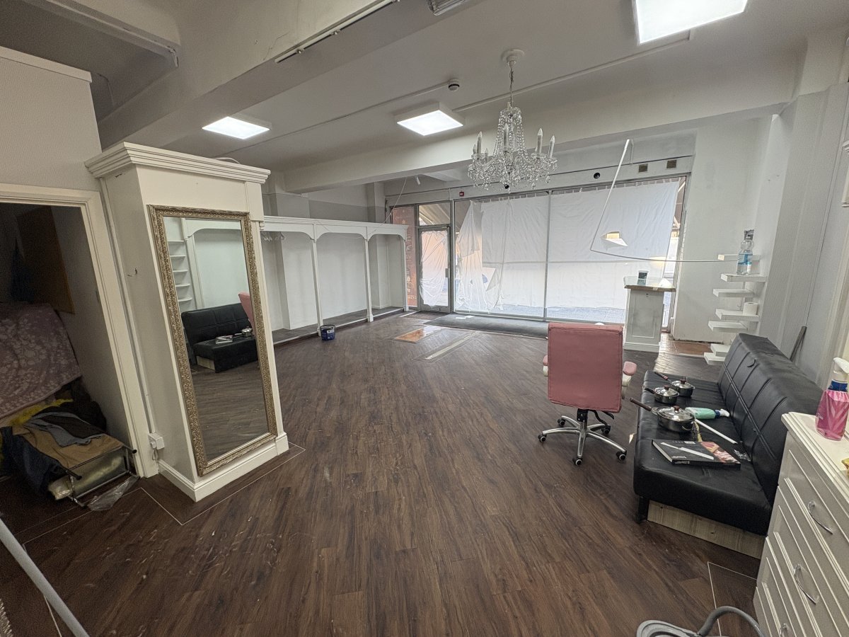 Retail/Shop in Southampton - photo 4