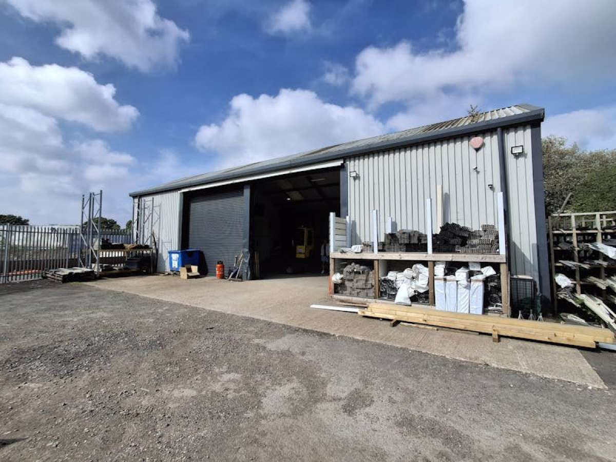 Storage To Let, Wimborne